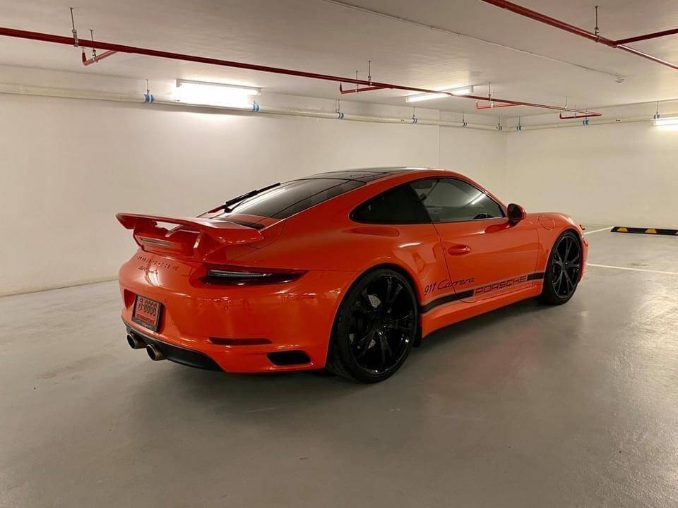 Porsche 911 Carrera 3.0 991.2 Coupe สีส้ม (Lava orange) ปี 2018