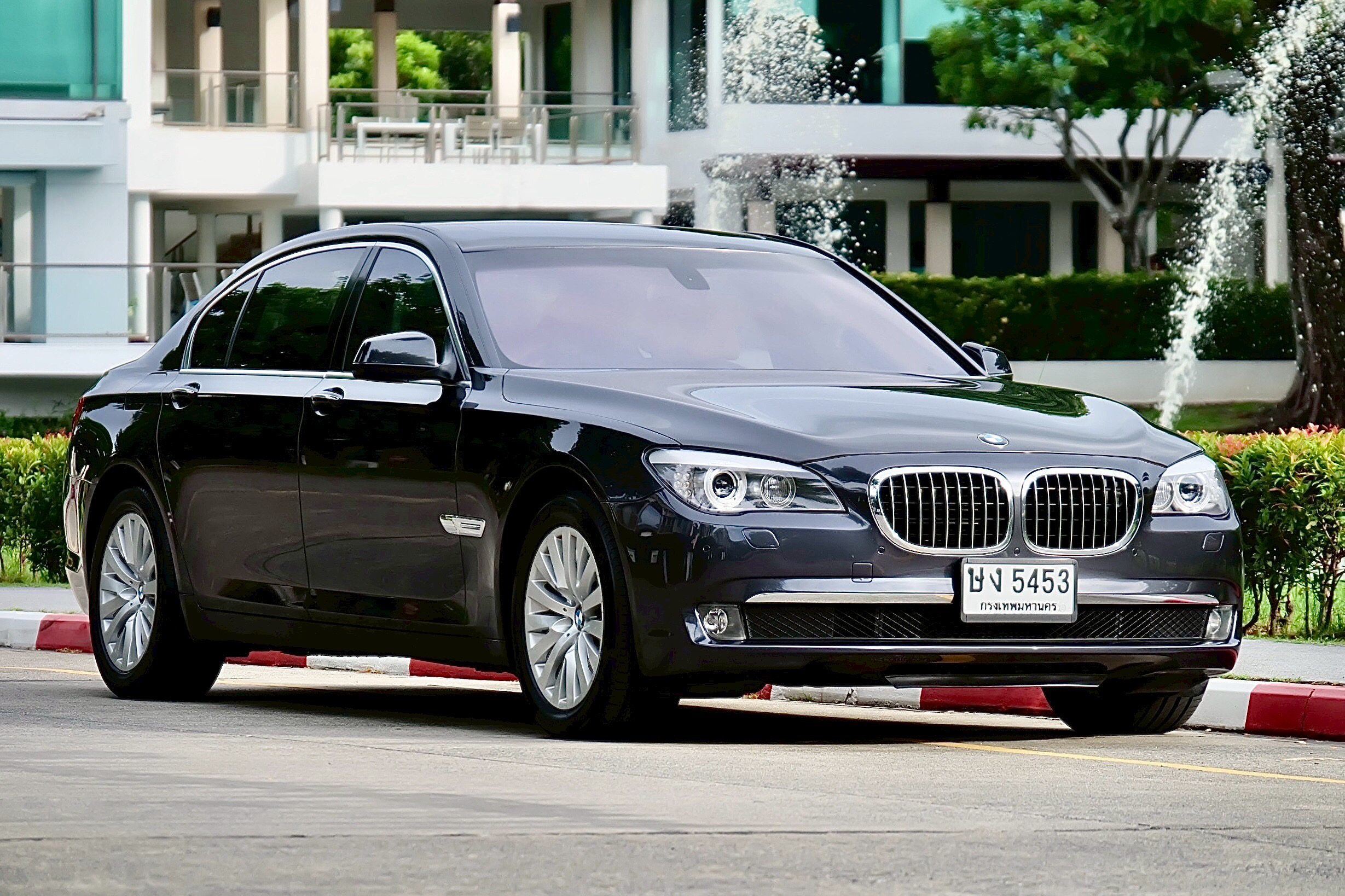 Bmw (F02) 730li Long Wheelbase ปี 2011