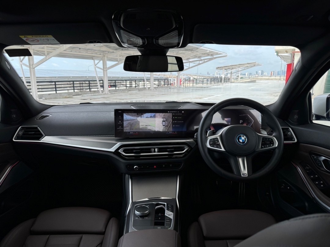 BMW 330e M Sport LCI ปี 2022