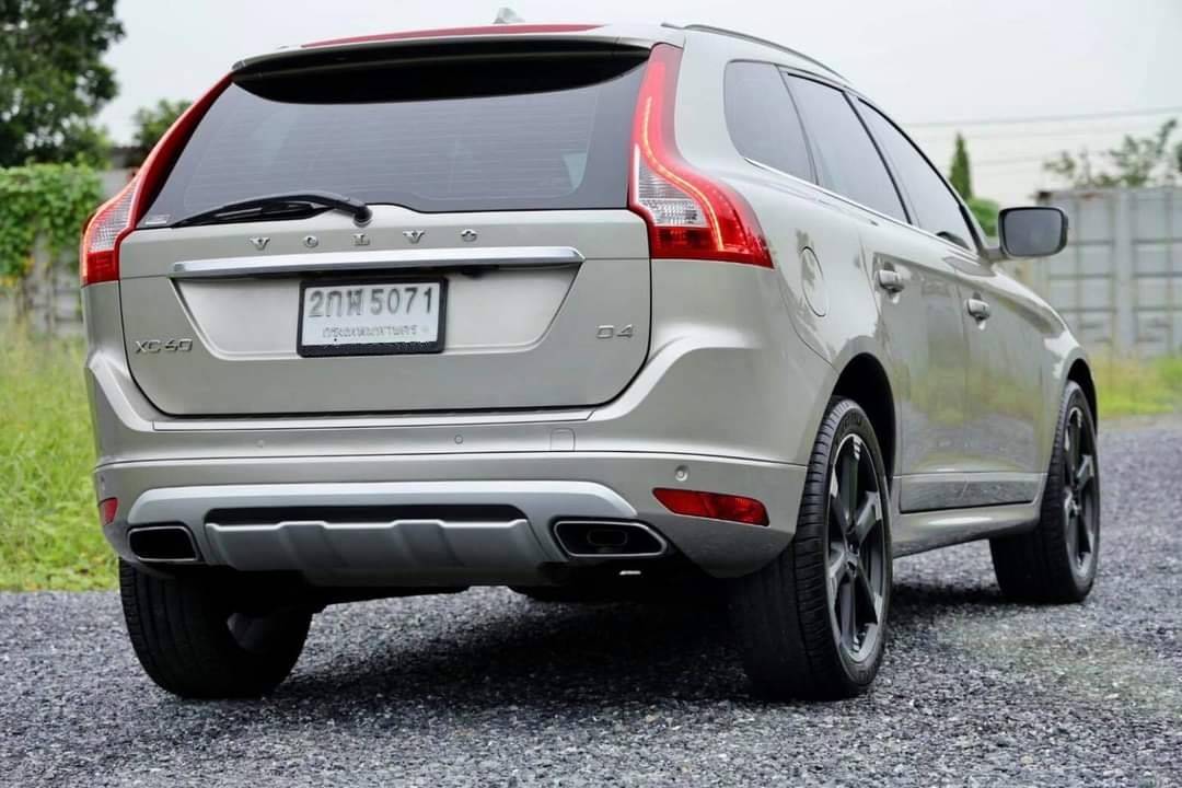 Volvo XC60 D4 Sport Crossover ปี 2014