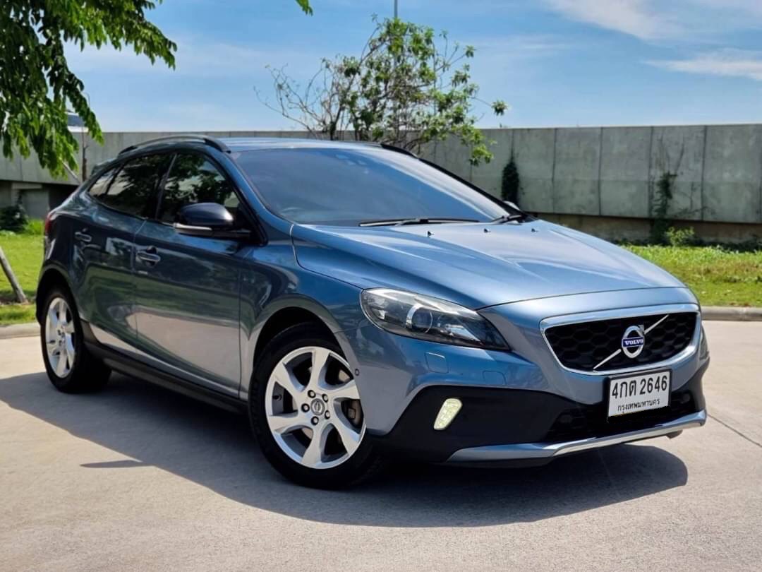 VOLVO V40 T5 CROSS COUNTRY ปี2015