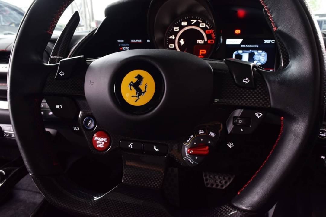 Ferrari 812 Superfast 6.5 ปี 2019