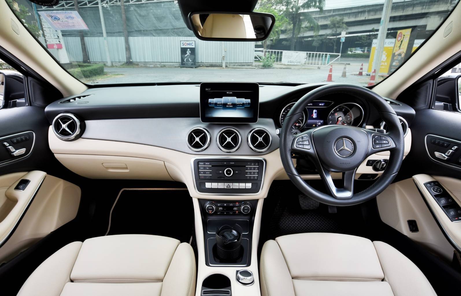 Mercedes Benz GLA200 ปี 2018