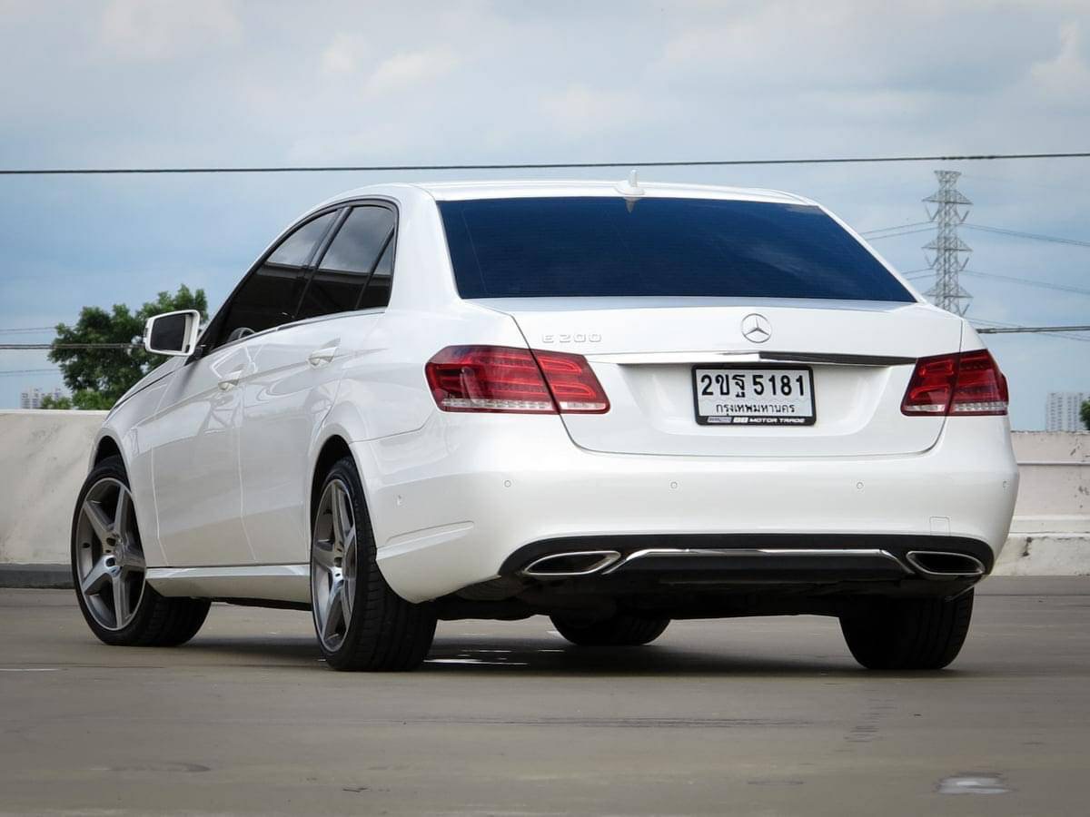 Mercedes Benz E200 CGI 2.0 Executive Facelift ปี 2013