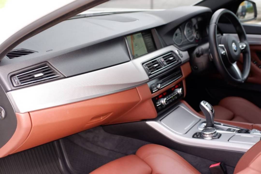 Bmw 525d M sport โฉม Lci Diesel ปี 2014 จด 17