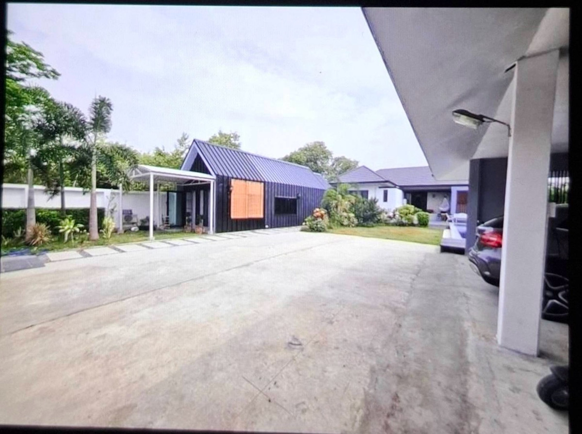 ให้เช่าบ้านหรู ชั้นเดียว ที่ดิน ขนาด 2 งาน ฟื้นที่ใช้สอย ขนาด 200 ตารางวา พร้อมสระว่ายน้ำ ย่านสามโคก