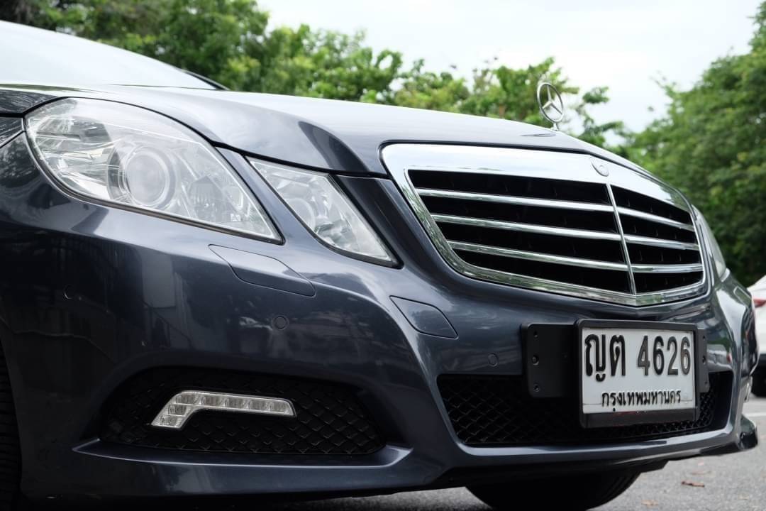 Mercedes Benz E200 cgi ปี 2011