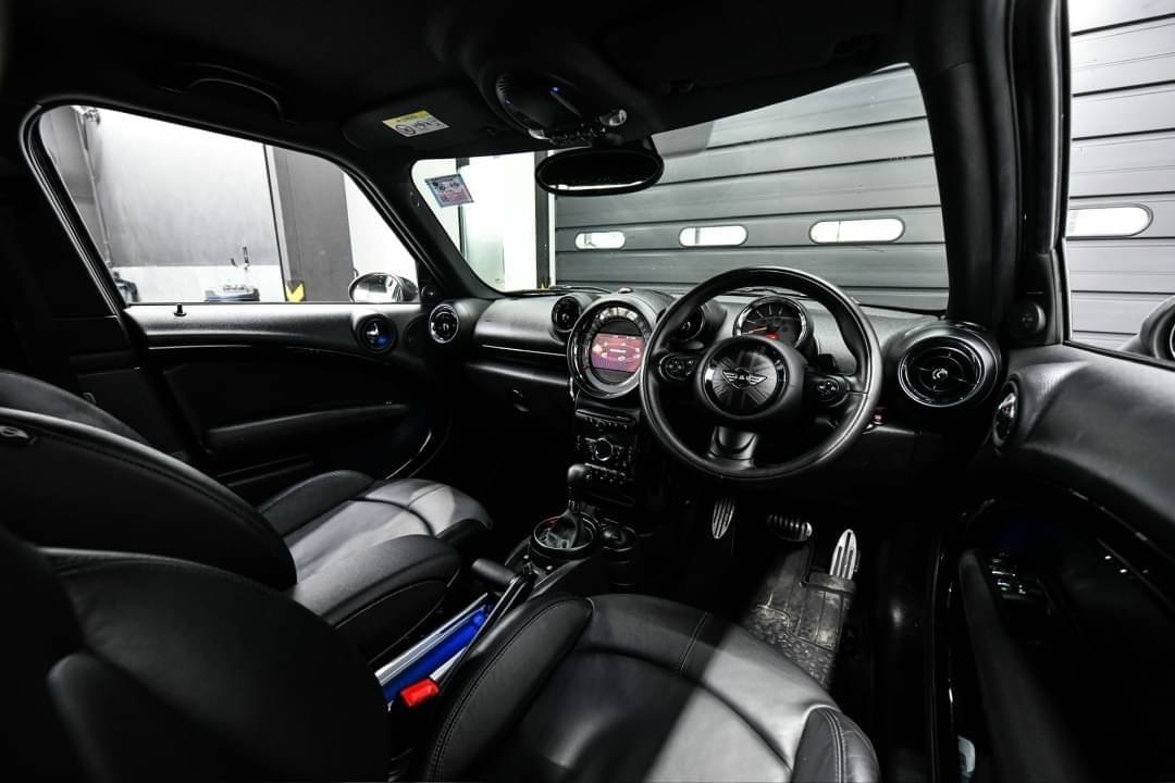 Mini Countryman SD ALL4 R60Lci ปี 2016 จด 17