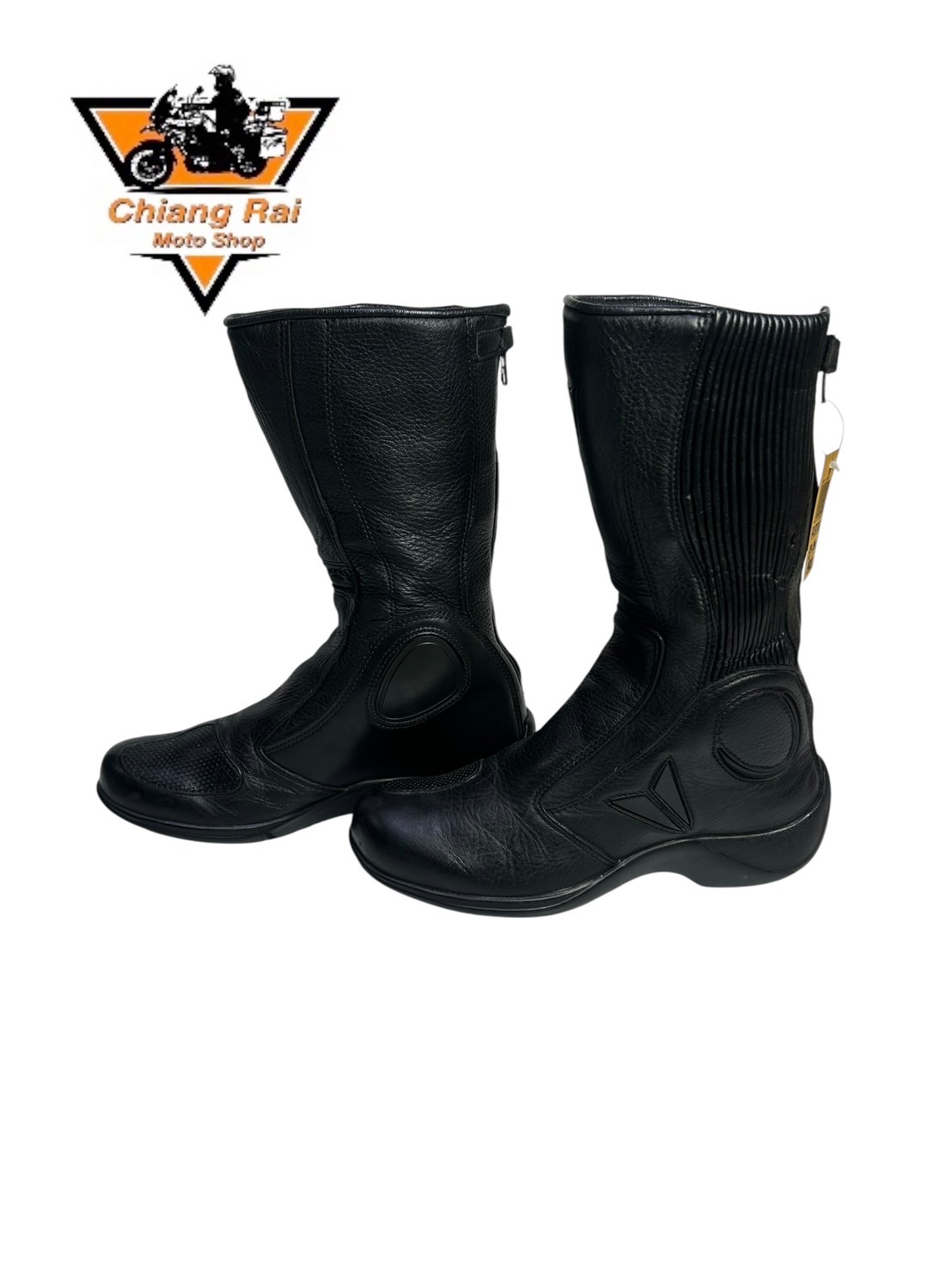 รองเท้าขี่มอเตอร์ไซด์( มือสอง) RCBT-063 Size ขนาดจากป้าย 39:EUR / 6:UK / 24.5:Cm.(Dainese)