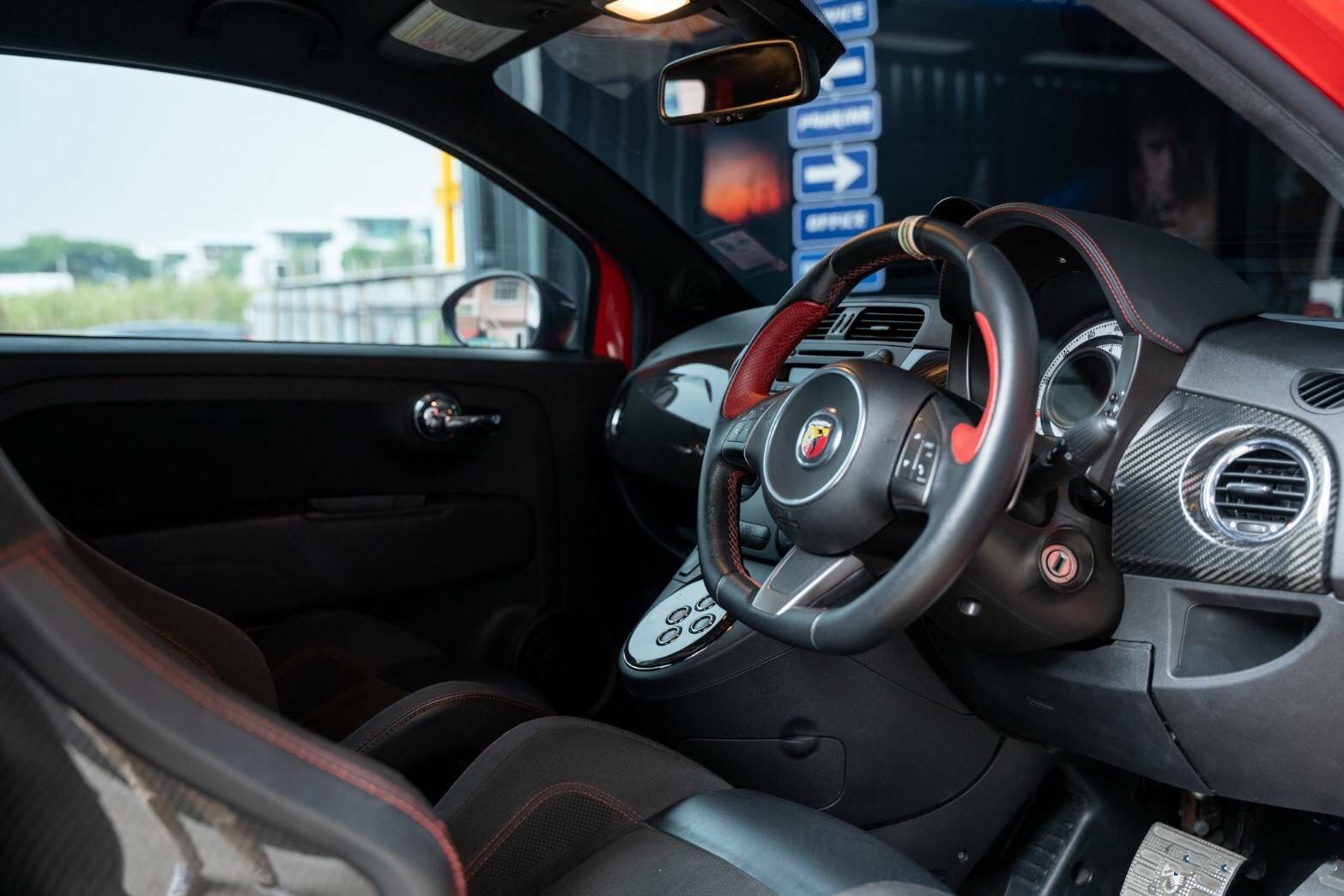 FIAT ABARTH 695 TRIBUTO FERRARI Limited Edition ปี 2012