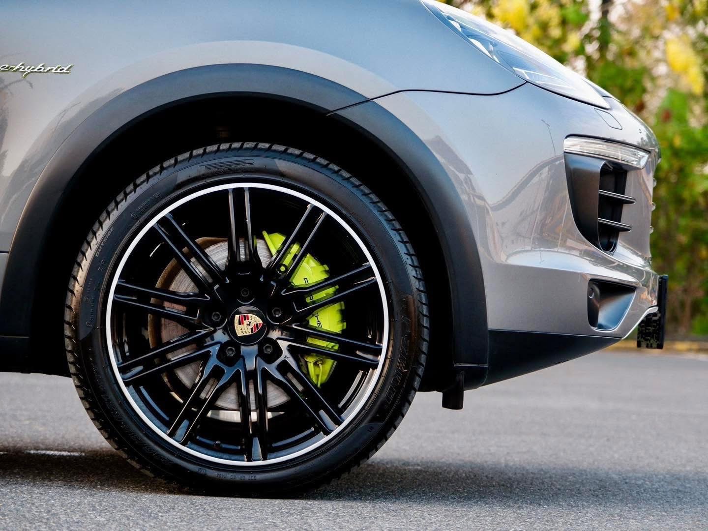 Porsche Cayenne S E-Hybrid Sport Design Package ปี 2015