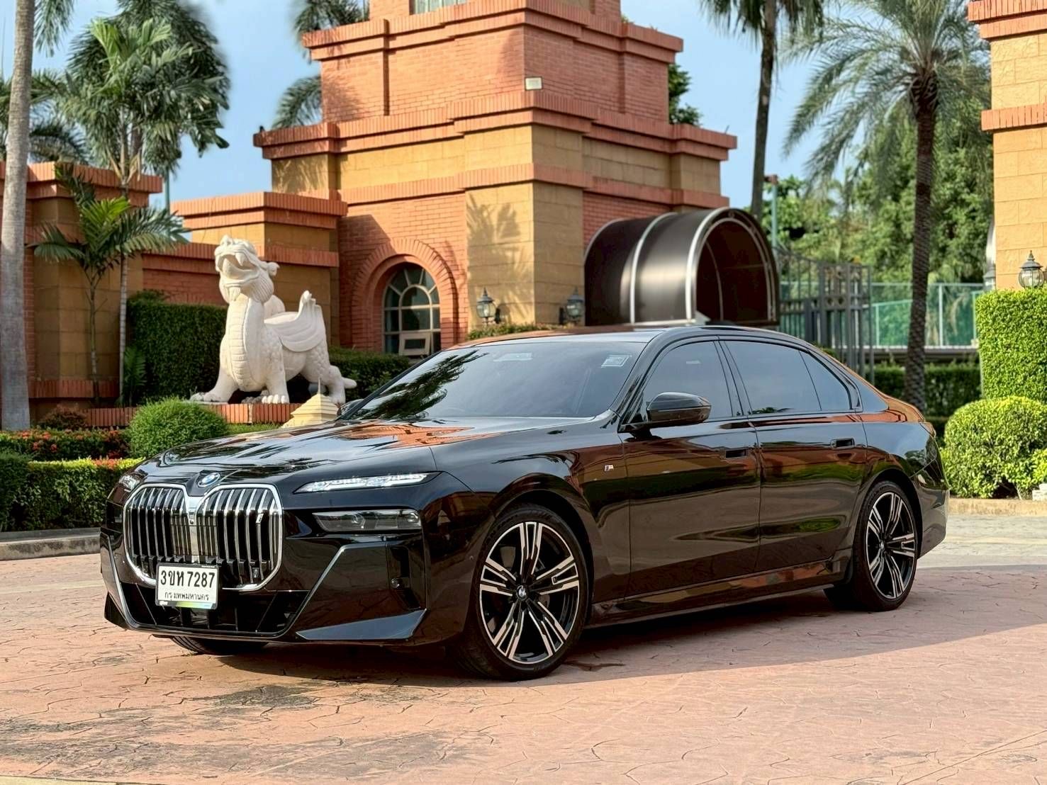 BMW i7 xDrive60 M-Sport (First Edition) ปี 2022