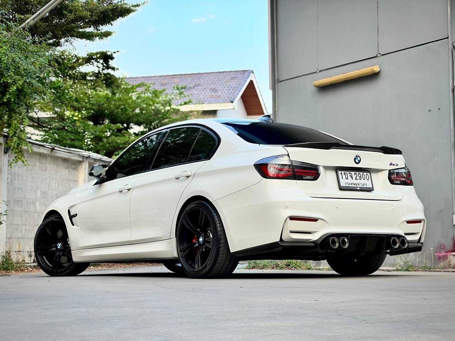 Bmw 320d ปี 2016