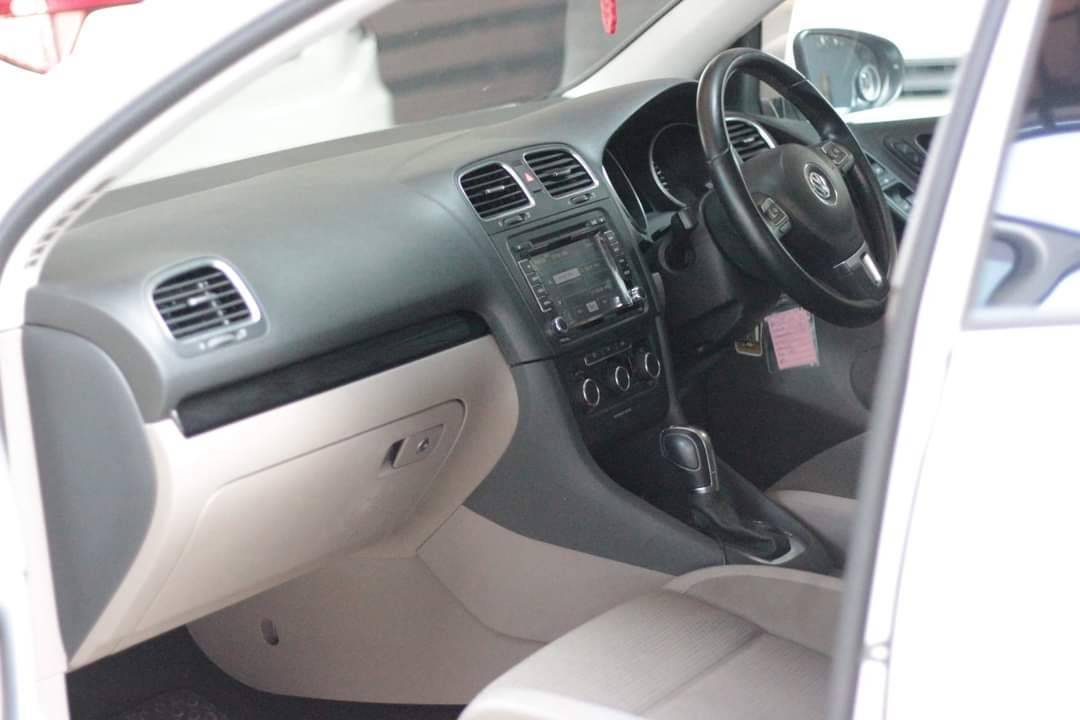 Volkswagen Golf 1.4 TSI ปี 2011