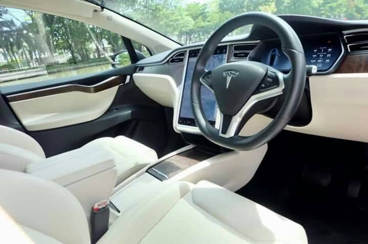 Tesla Model X 100D ปี 2018
