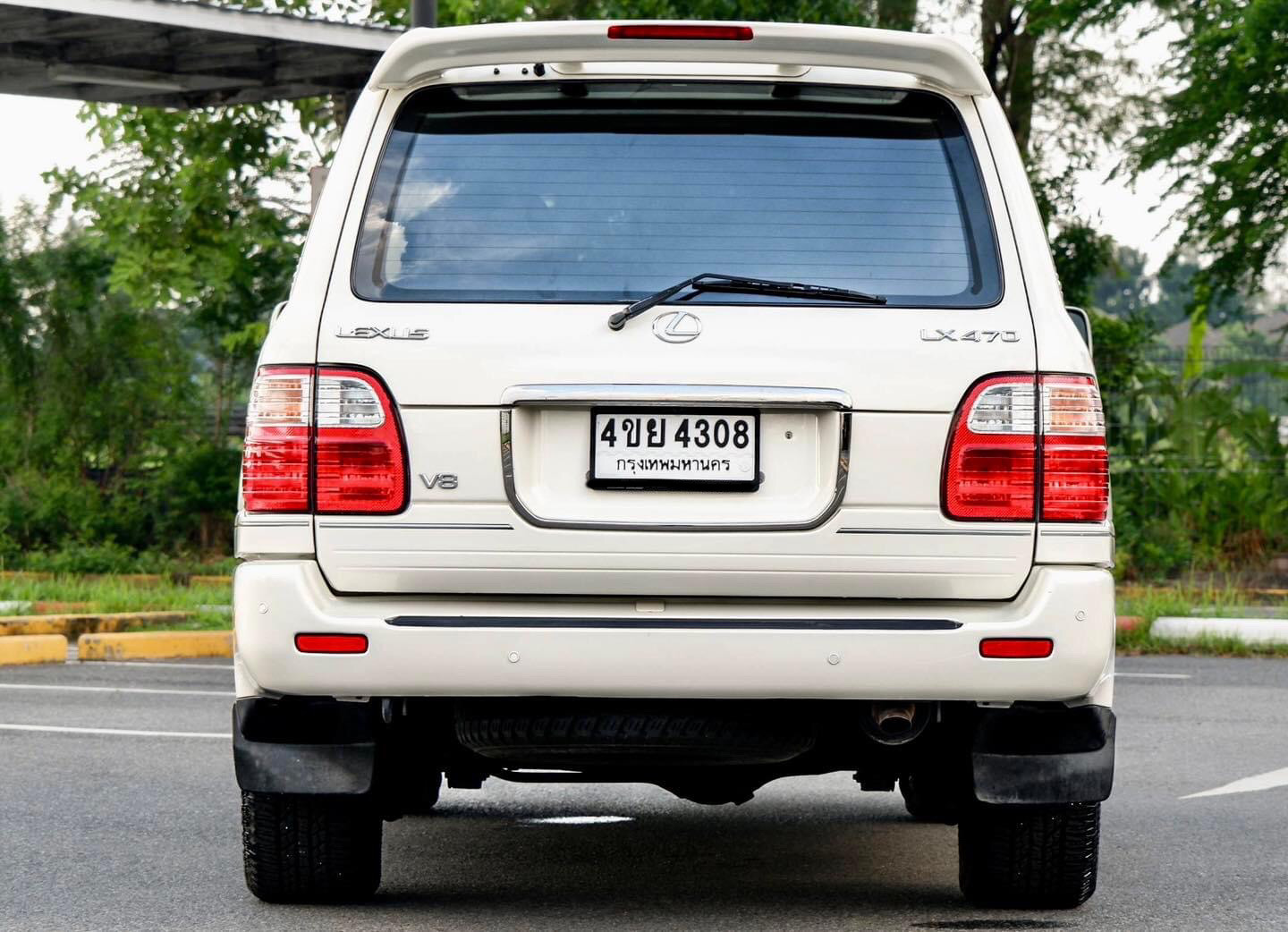 Lexus LX470 4.7L Cygnus รถออกห้าง Lexus Thailand ปี 2001