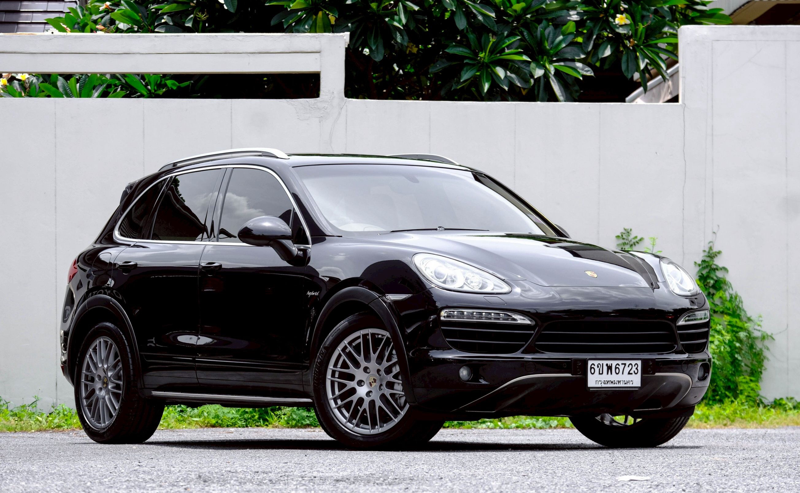 Porsche Cayenne S Hybrid ปี 2012