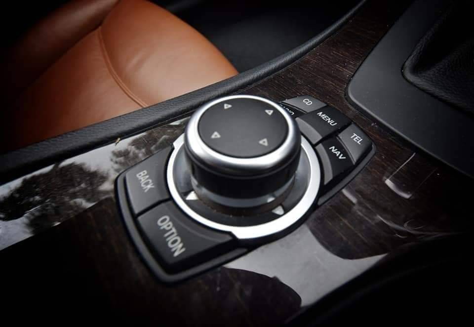 BMW 320D SE LCI Fulloption ปี 2012