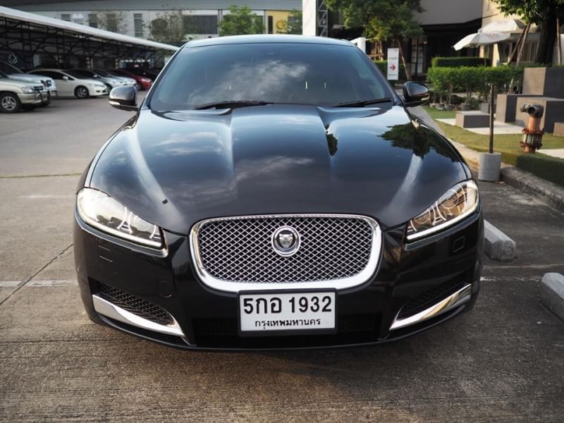 JAGUAR XF ปี 2014 สีดำ
