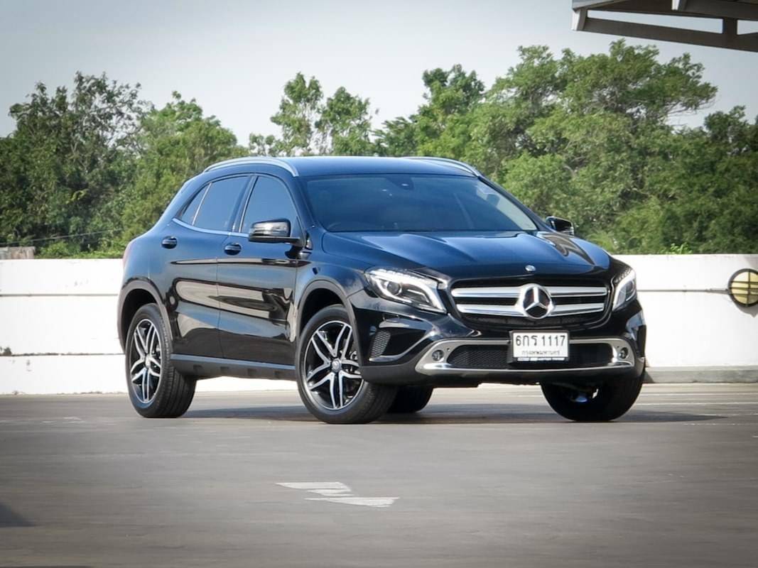 MERCEDES BENZ GLA 200 URBAN ปี 2017