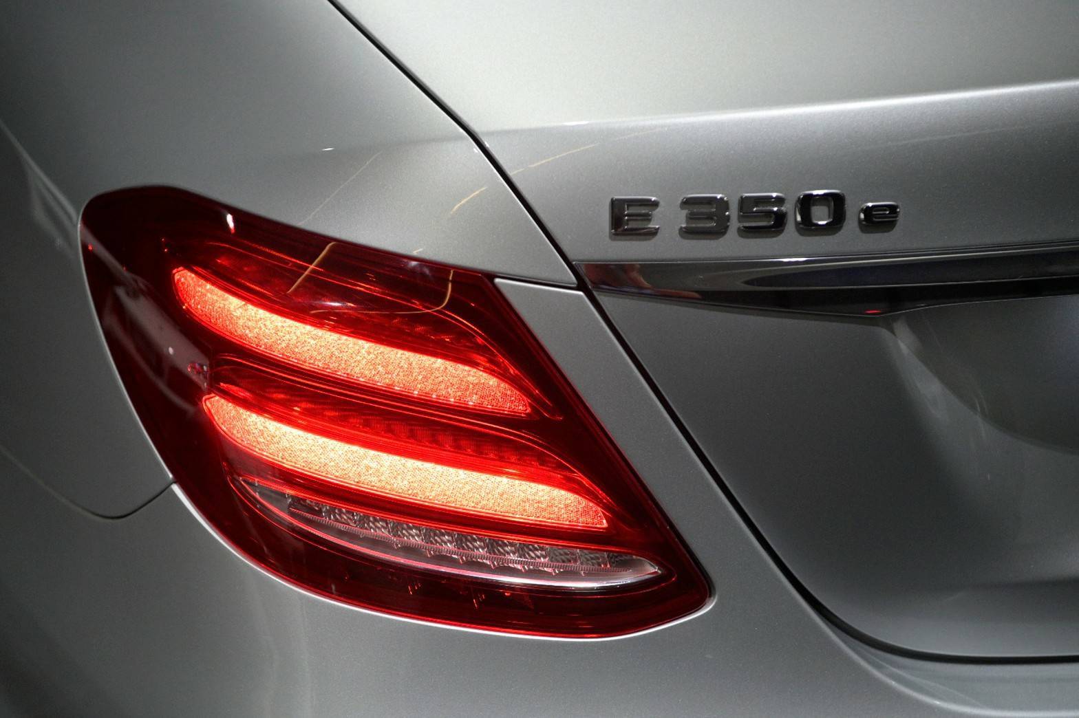 Mercedes-Benz E350e AMG ปี 2018