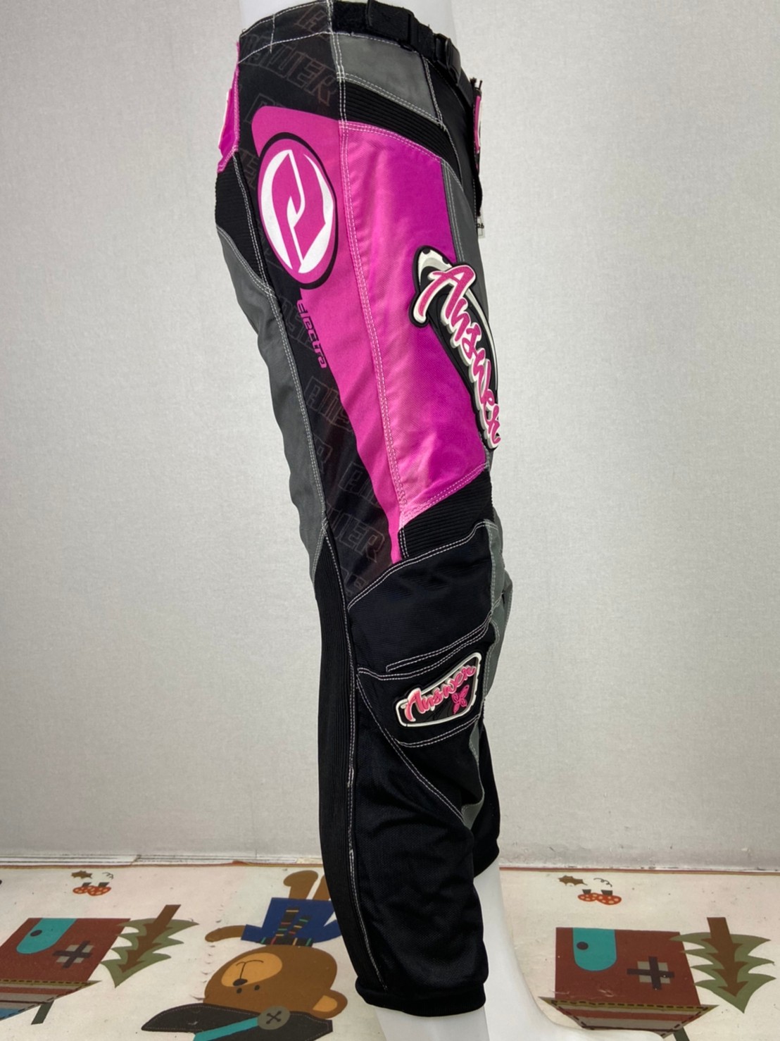 กางเกงขี่มอเตอร์ไซด์ ( มือสอง ) E&A 188: เอว 30" ยาว 26" **Electra