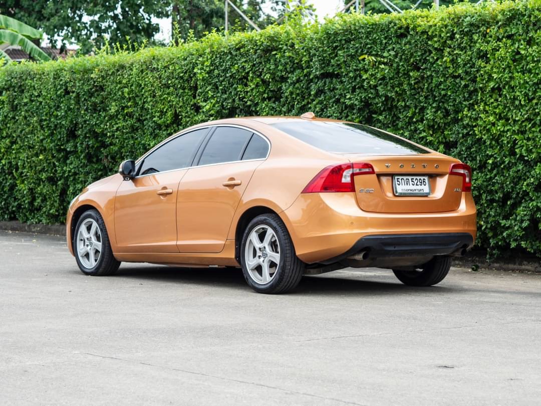 VOLVO S60 2.0T ปี 2011