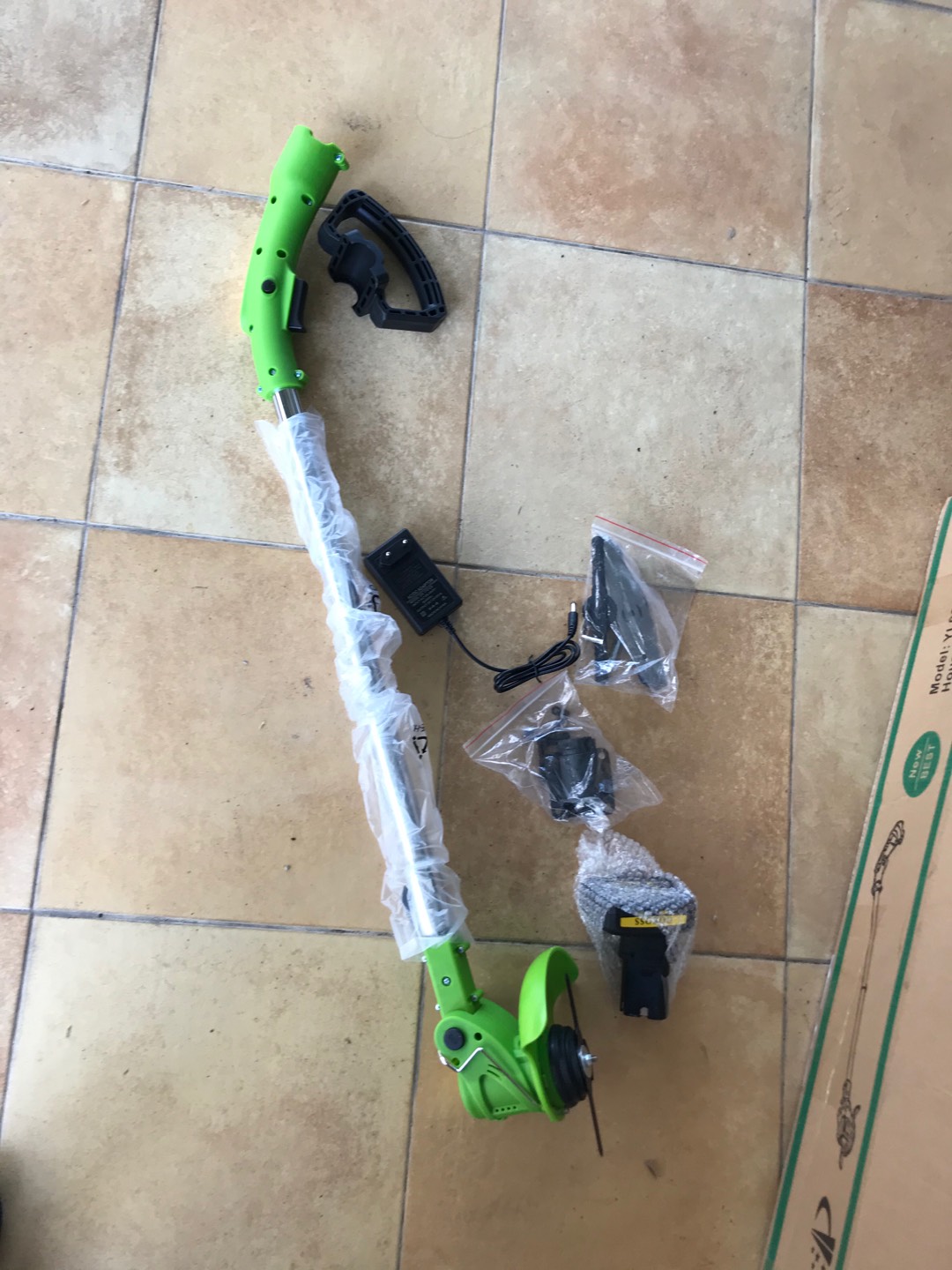 เครื่องตัดหญ้าไร้สาย GOBOSS 24V ของแท้ แบตก้อนใหญ่