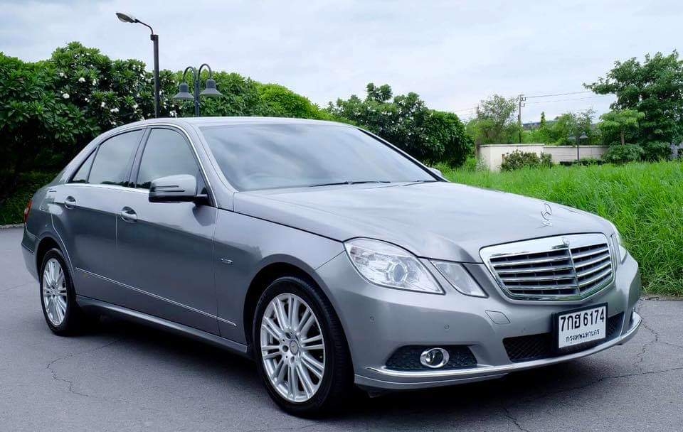 Benz W212 E200 CGI Turbo Elegrance ปี 2010