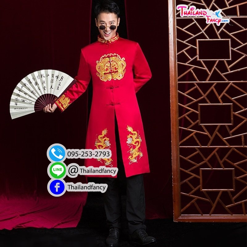 ชุดเช่าแฟนซีผู้ชาย เช่าชุดสูทคอจีนชาย ชุดแฟนซีนานาชาติ ชุดยกน้ำชา ชุดสูทจีนโบราณ ชุดไหว้ตรุษจีนผู้ชาย ชุดสูทตัวยาวสไตล์คอจีนสีแดงผ่ากลาง