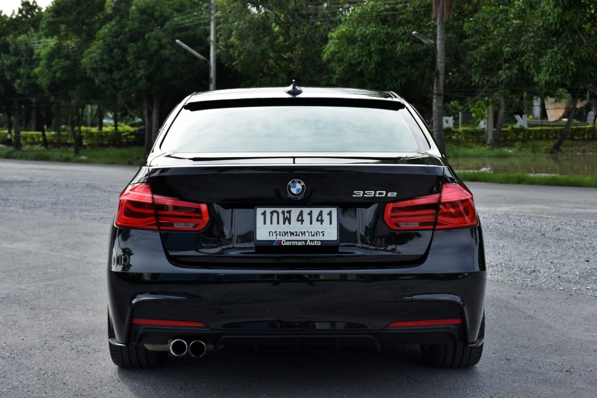 BMW 330e plug-in M Performance ปี 2017