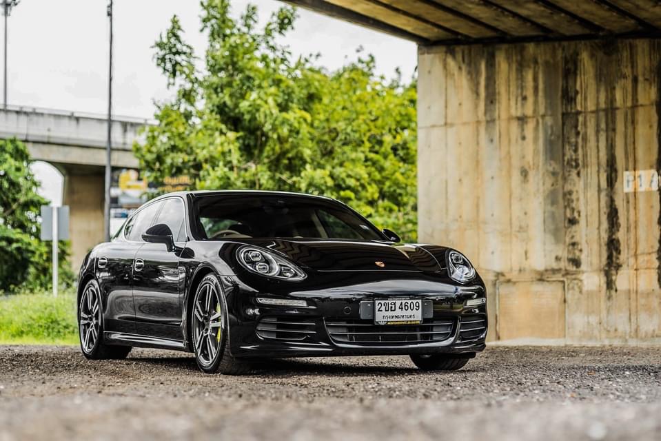 Porsche Panamera 3.0 V6 SE Hybrid ปี 2015