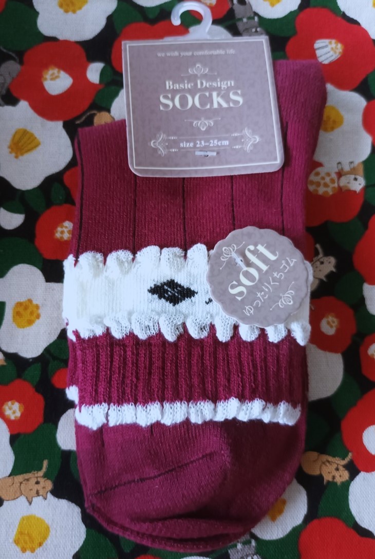 ถุุงเท้า Basic Design socks soft สวย ใส่สบายๆ จากญี่ปุ่น Size : 23-25 cm
