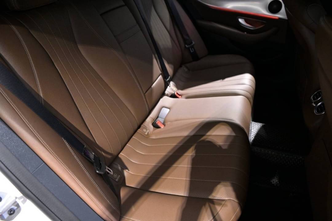 Mercedes-Benz E350e Avantgrade ปี 2019