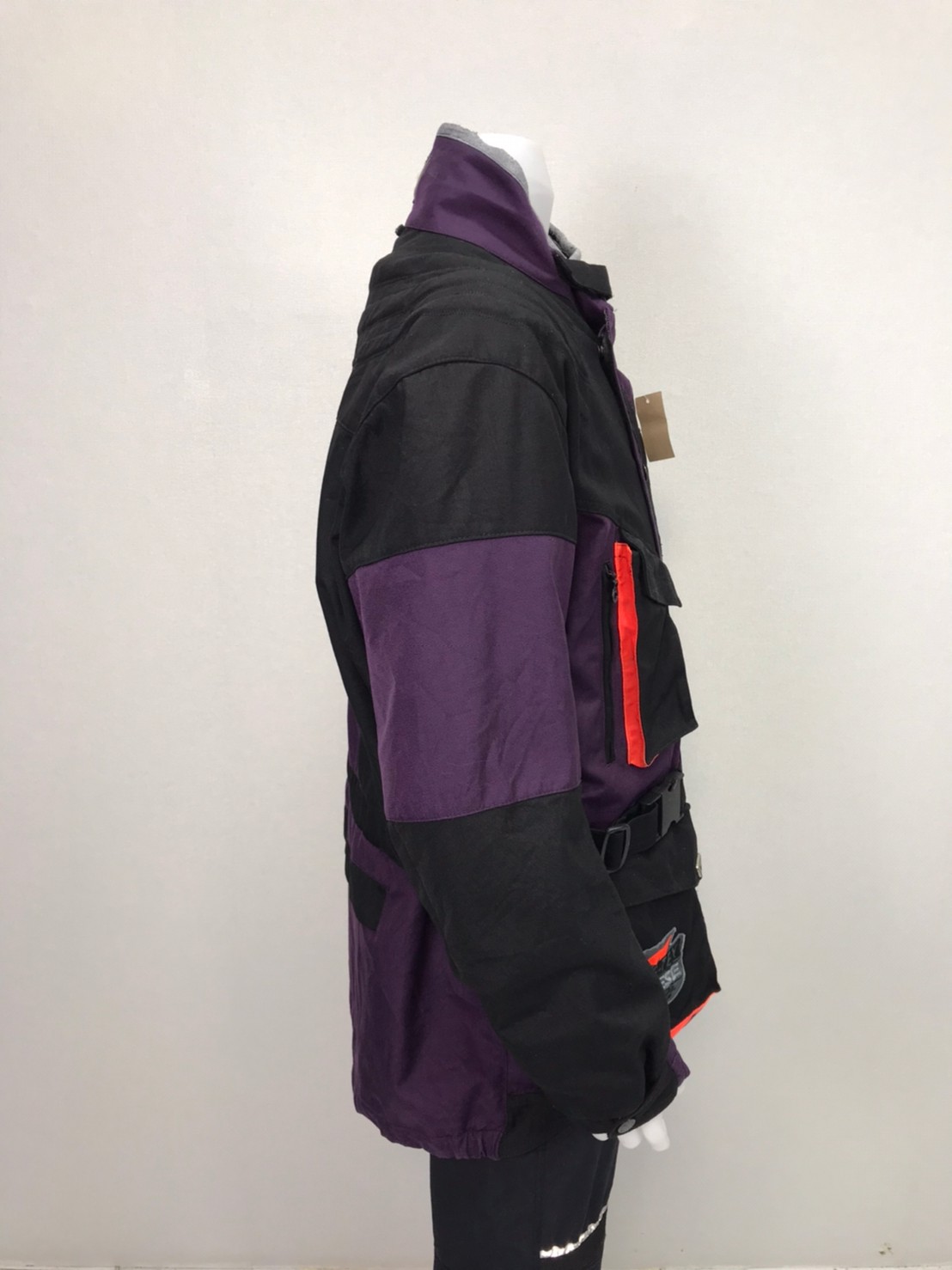 เสื้อขี่มอเตอร์ไซด์( มือสอง) RCT 948 อก 54" ยาว 31" ยี่ห้อ**DAINESE**