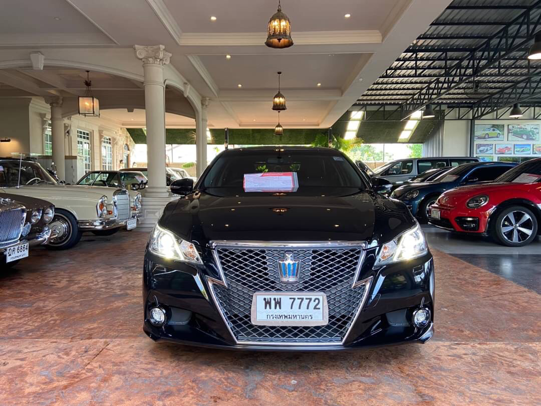 Toyota Crown 2.5l Hybrid Athlete ปี 2013