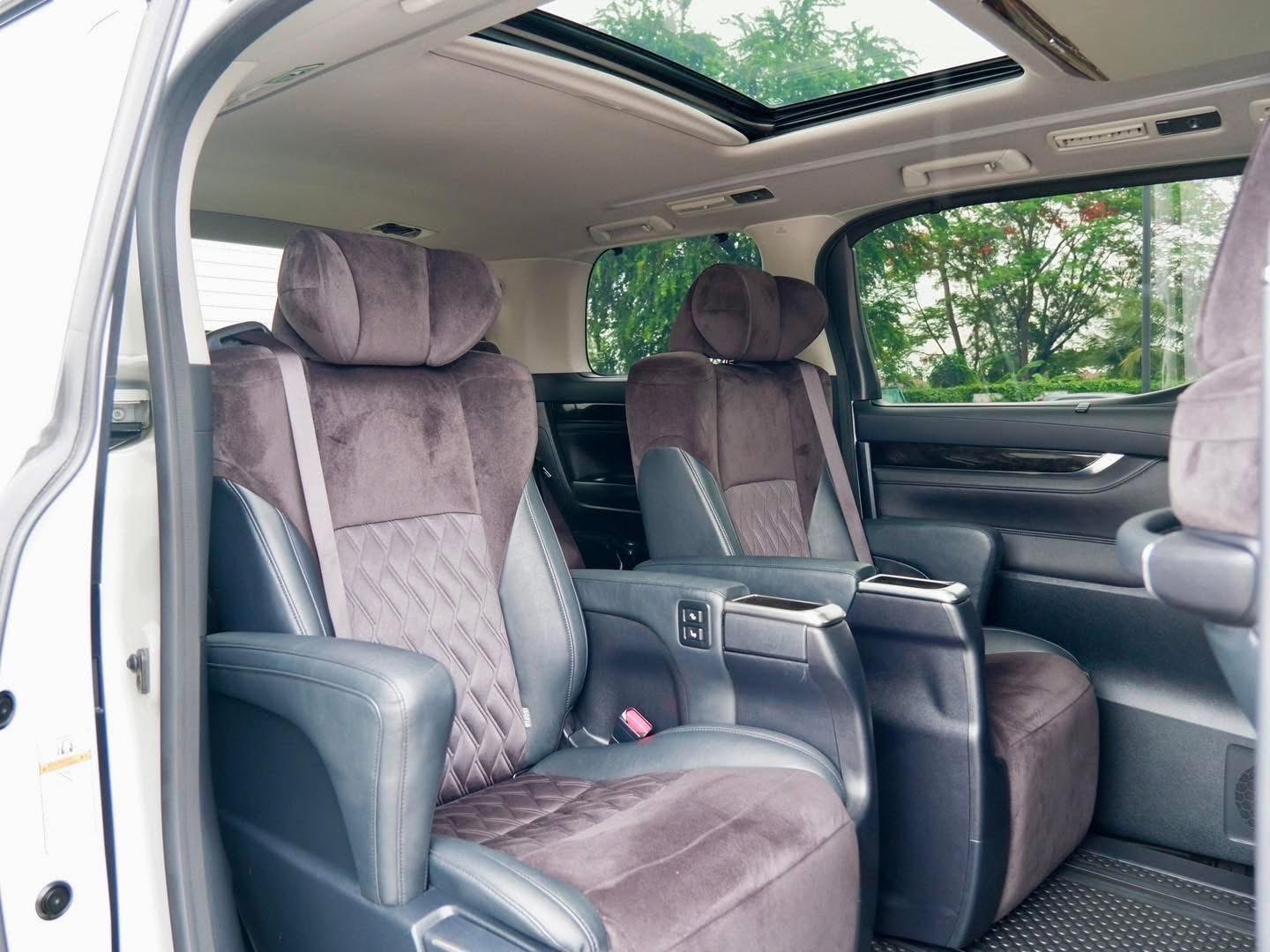 Toyota Vellfire 2.5 ZG Edition Fulloption ปี 2016