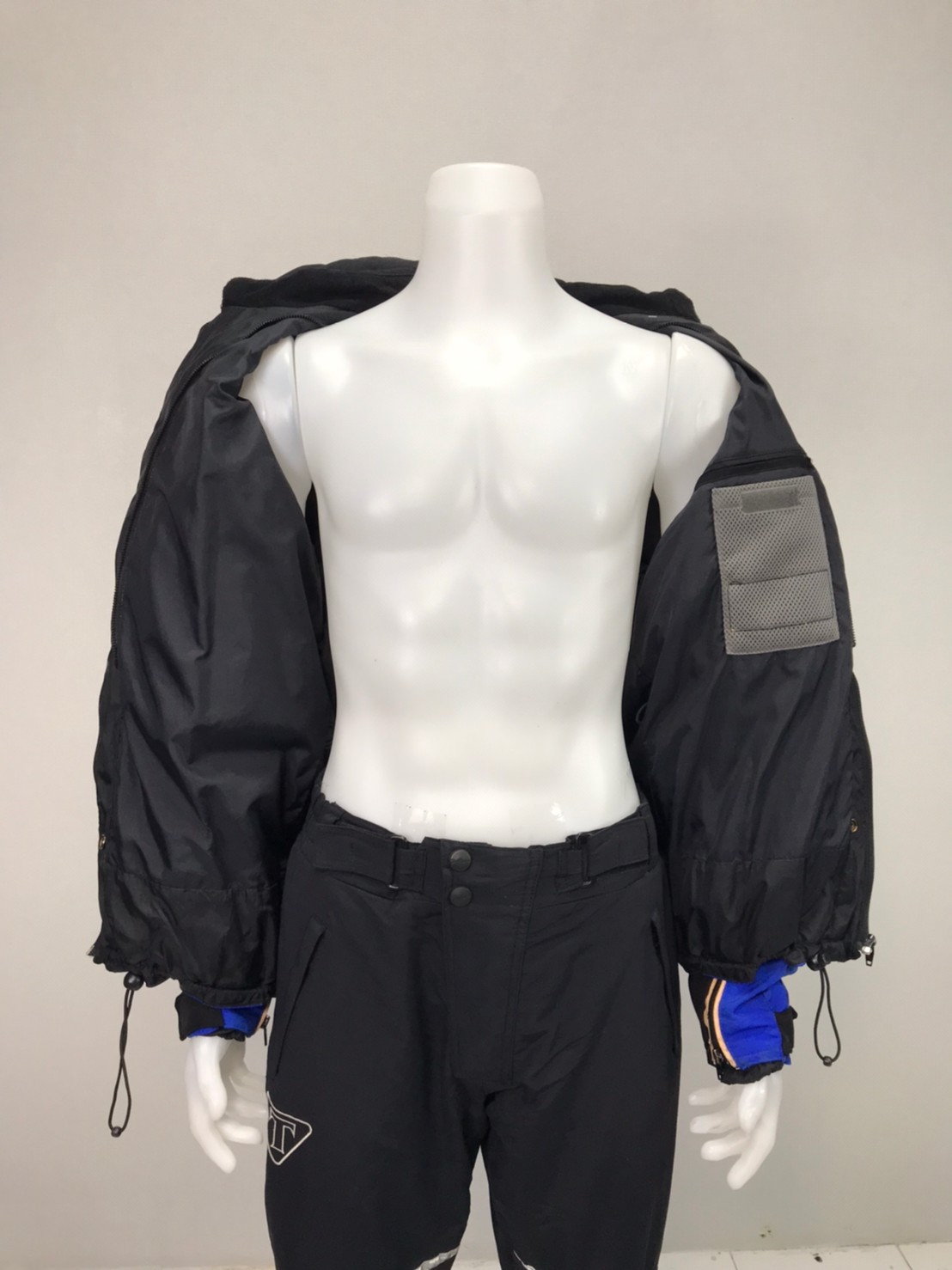 เสื้อขี่มอเตอร์ไซด์( มือสอง) RCT 957 อก 50" ยาว 28" ยี่ห้อ**HeinGericke**