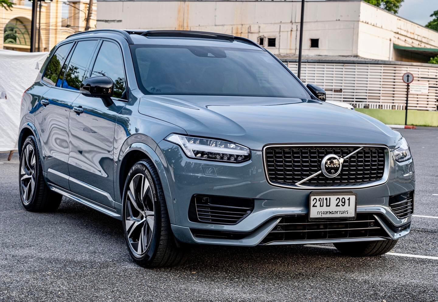 Volvo XC90 T8 Twin Engine AWD R-Design Top Fulloption ปี 2020