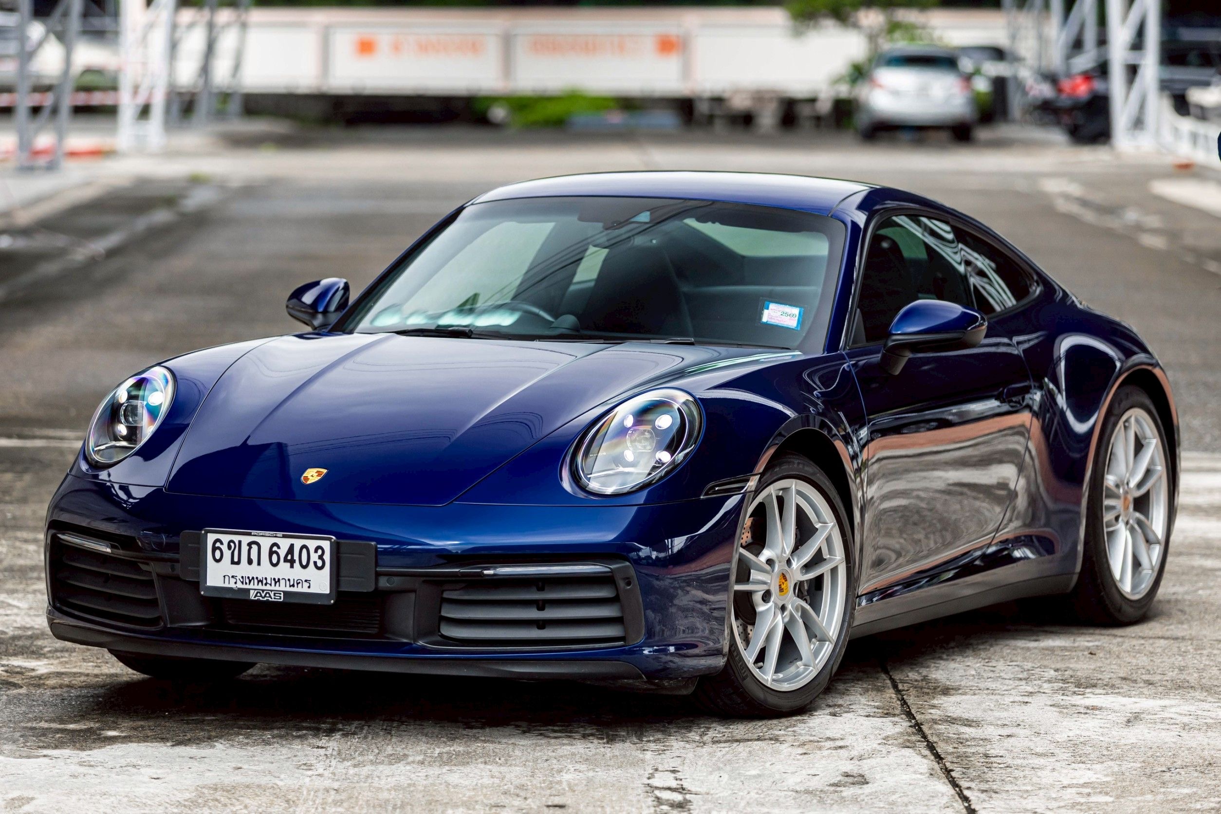 Porsche 911 Carrera 992 ปี 2021