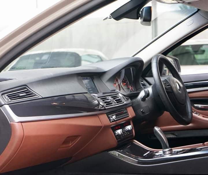 BMW 523i ปี 2012