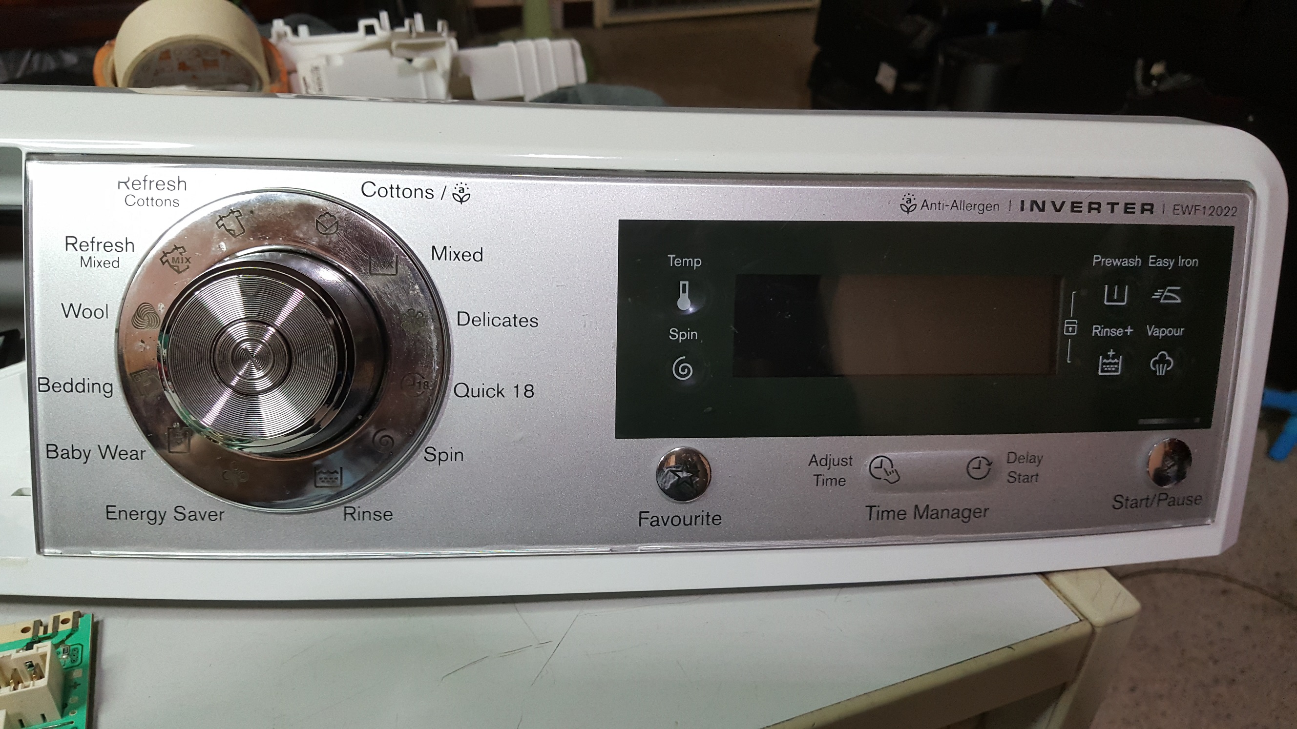 ซ่อมเครื่องซักผ้า ยี่ห้อ ELECTROLUX รุ่น EWF12022 อาการเลือกโปรแกรมซักไม่ได้