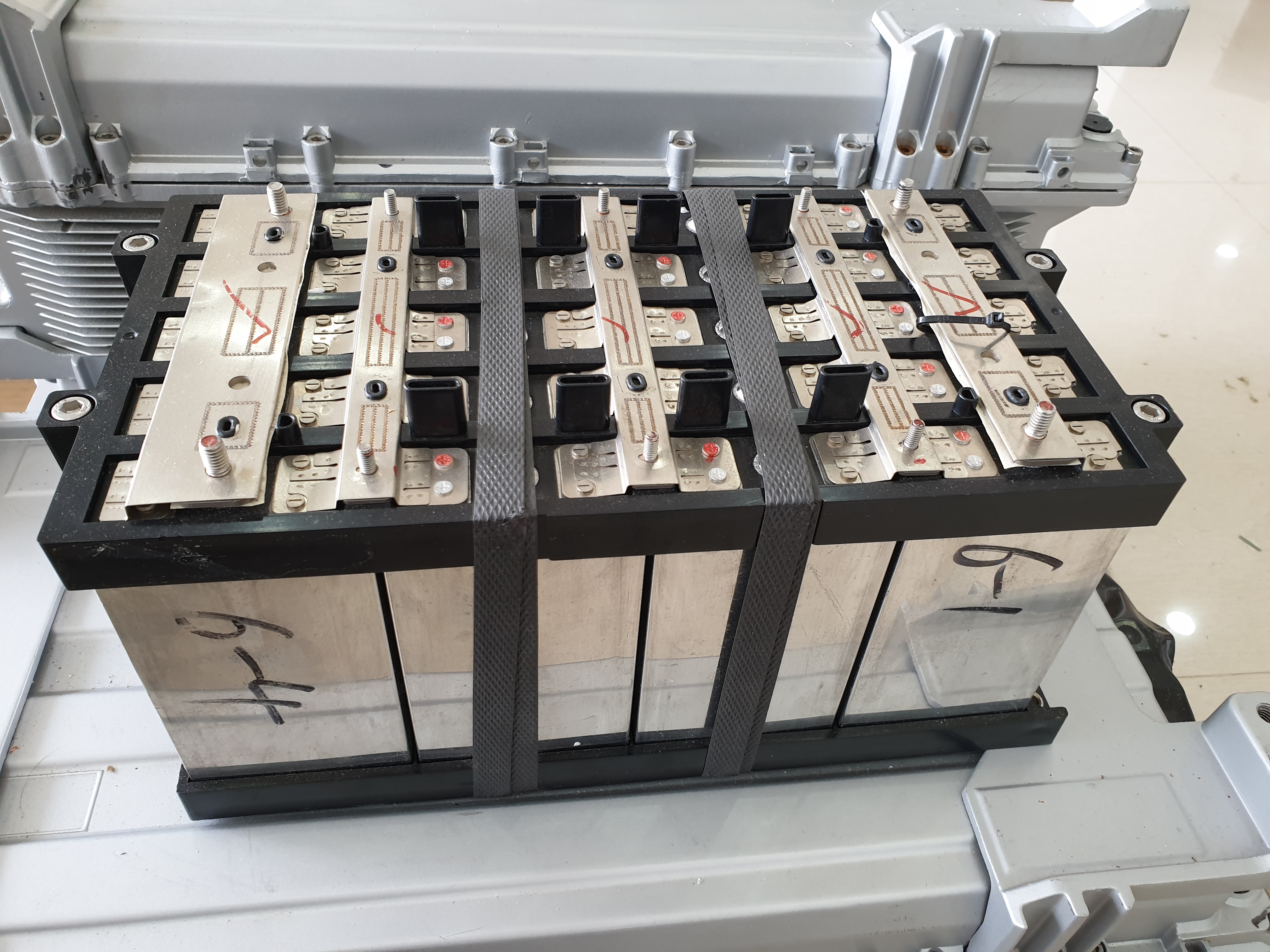แบตเตอรี่ลิเทียมฟอสเฟส lifepo4 12v 100ah module