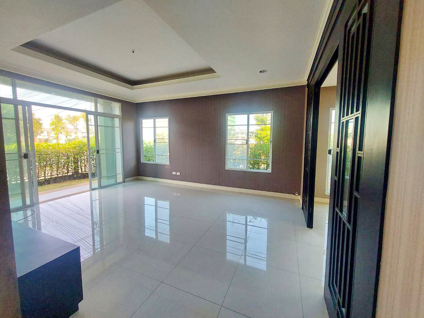 ให้เช่า บ้านเดี่ยวติดถนน พุทธมณฑลสาย 4 หลังมุม