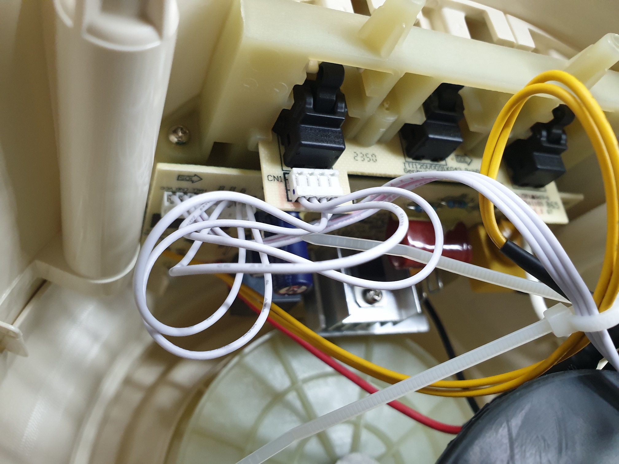 ซ่อมเครื่องเตรียมอาหาร ยี่ห้อ KitchenAid รุ่น 5KFP1319WAC อาการเครื่องไม่ทำงาน