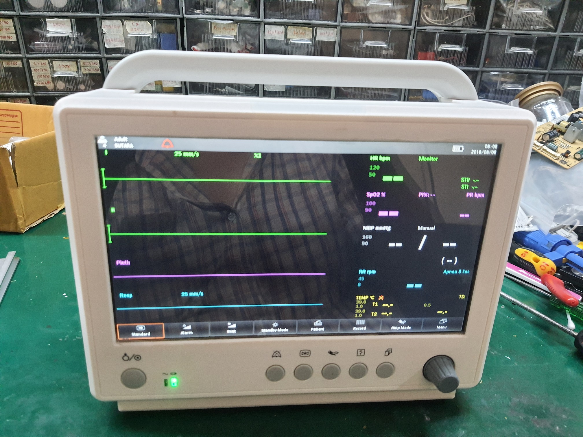 ซ่อมเครื่องตรวจวัดคลื่นหัวใจ Multi-parameter รุ่น LT-M10 อาการเปิดไม่ติดเครื่องไม่ทำงาน