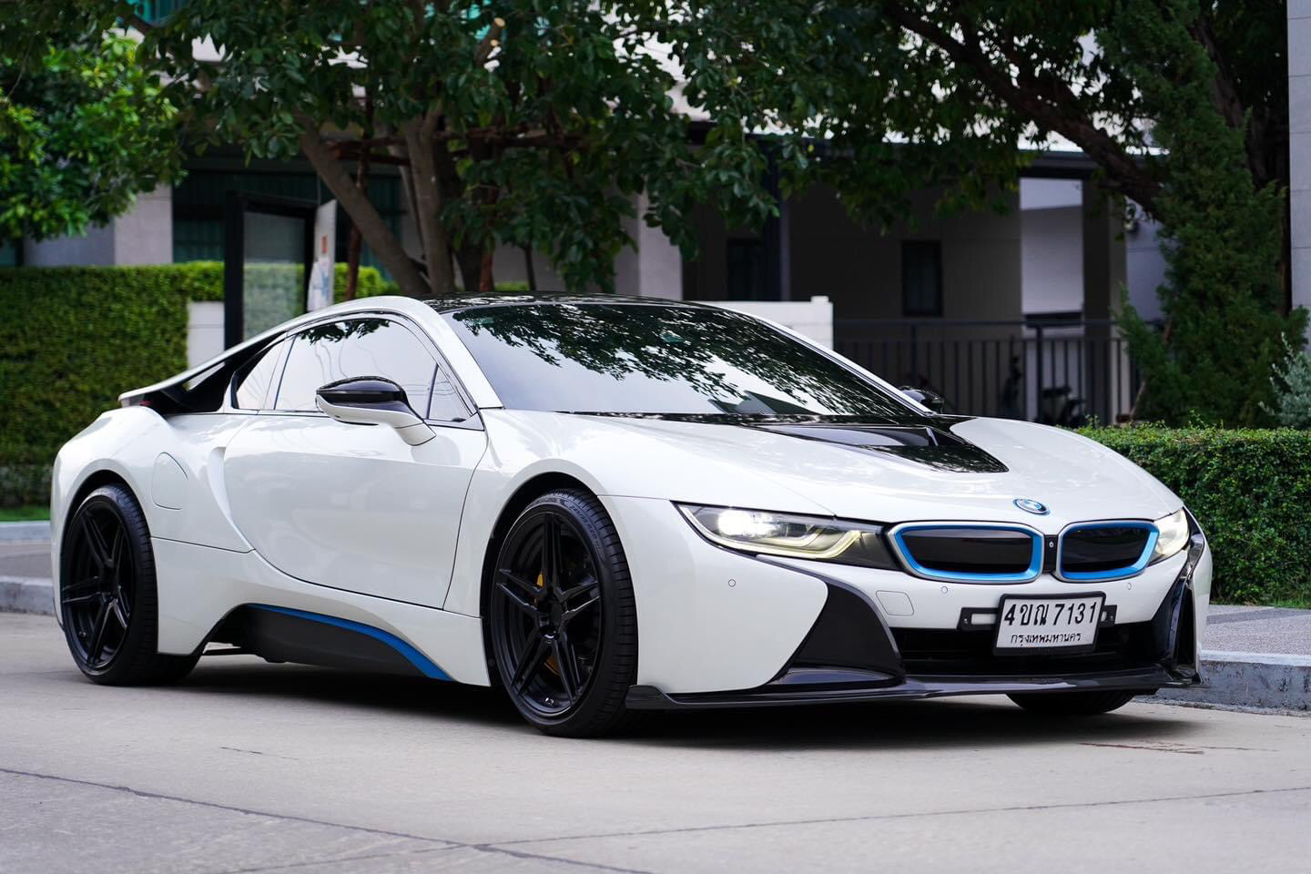 BMW i8 with Pure Impulse ปี 2014