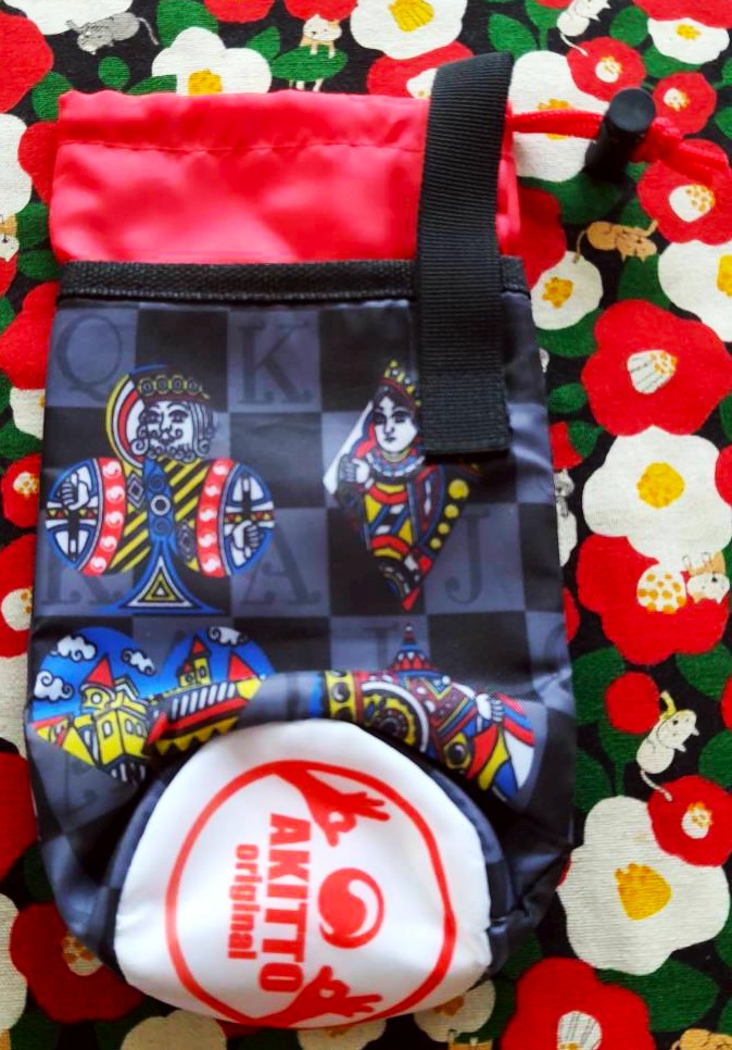 Colorful bottle holder กระเป๋าใส่ขวดพกพา เก็บอุณหภูมิ ร้อน/เย็น จากญี่ปุ่น Size โดยประมาณ : 12 x 21 cm