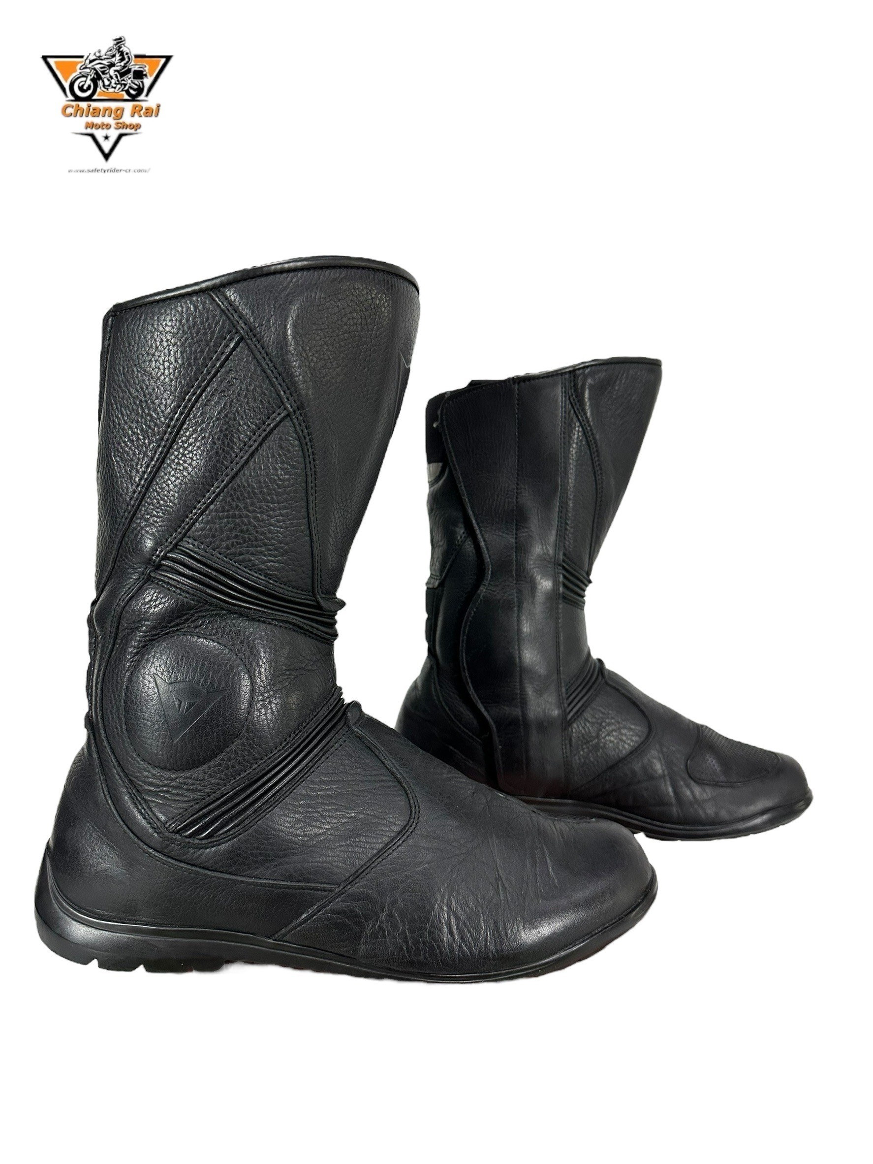 รองเท้าขี่มอเตอร์ไซด์( มือสอง) RCBS-670 Size ขนาดจากป้าย 45:EUR / 10:UK / 27.9:Cm.(dainese)