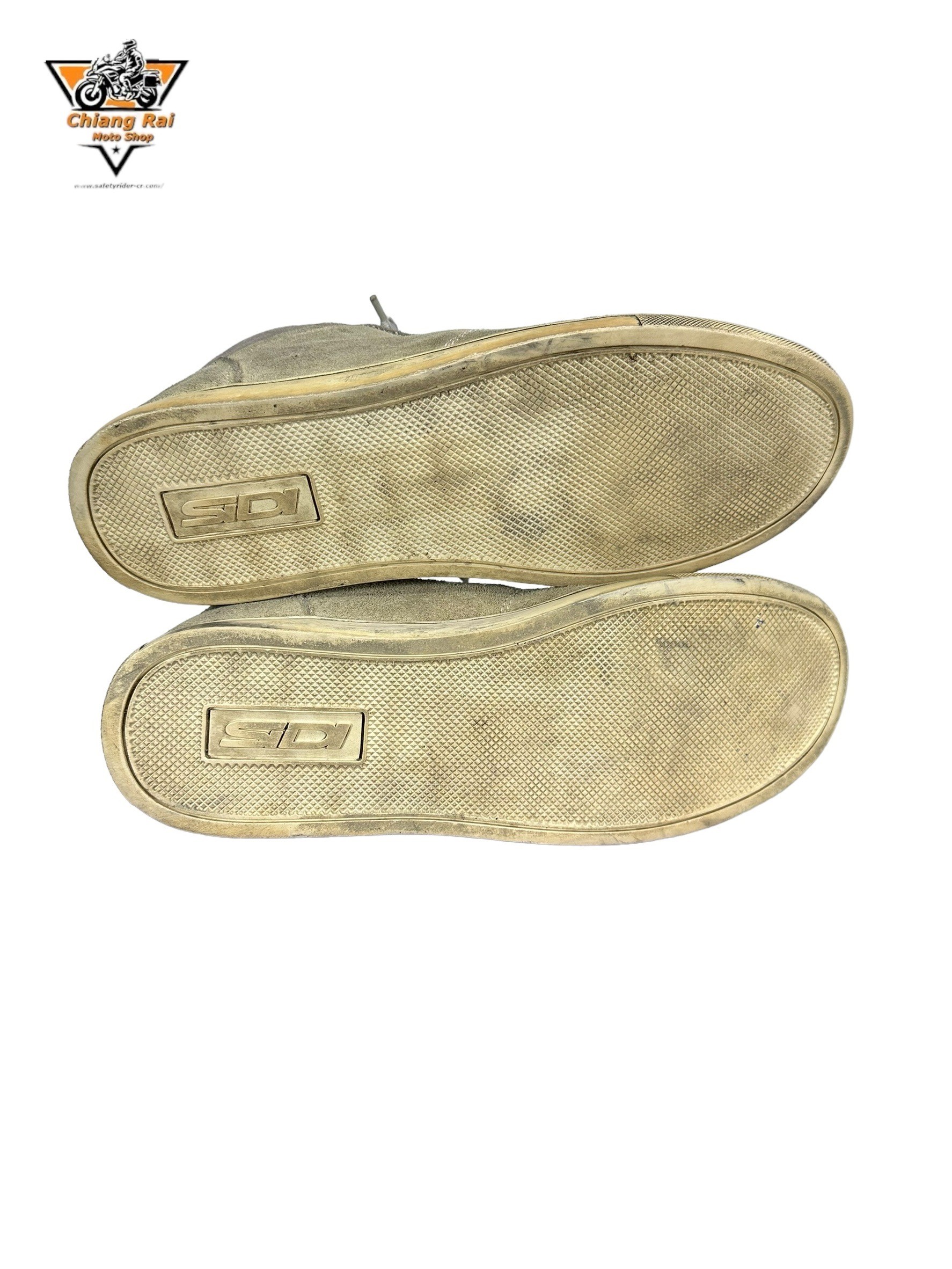 รองเท้าขี่มอเตอร์ไซด์( มือสอง) RCBS-631 Size ขนาดจากป้าย 44:EUR / 9:UK / 27.1:Cm.(SiDi)